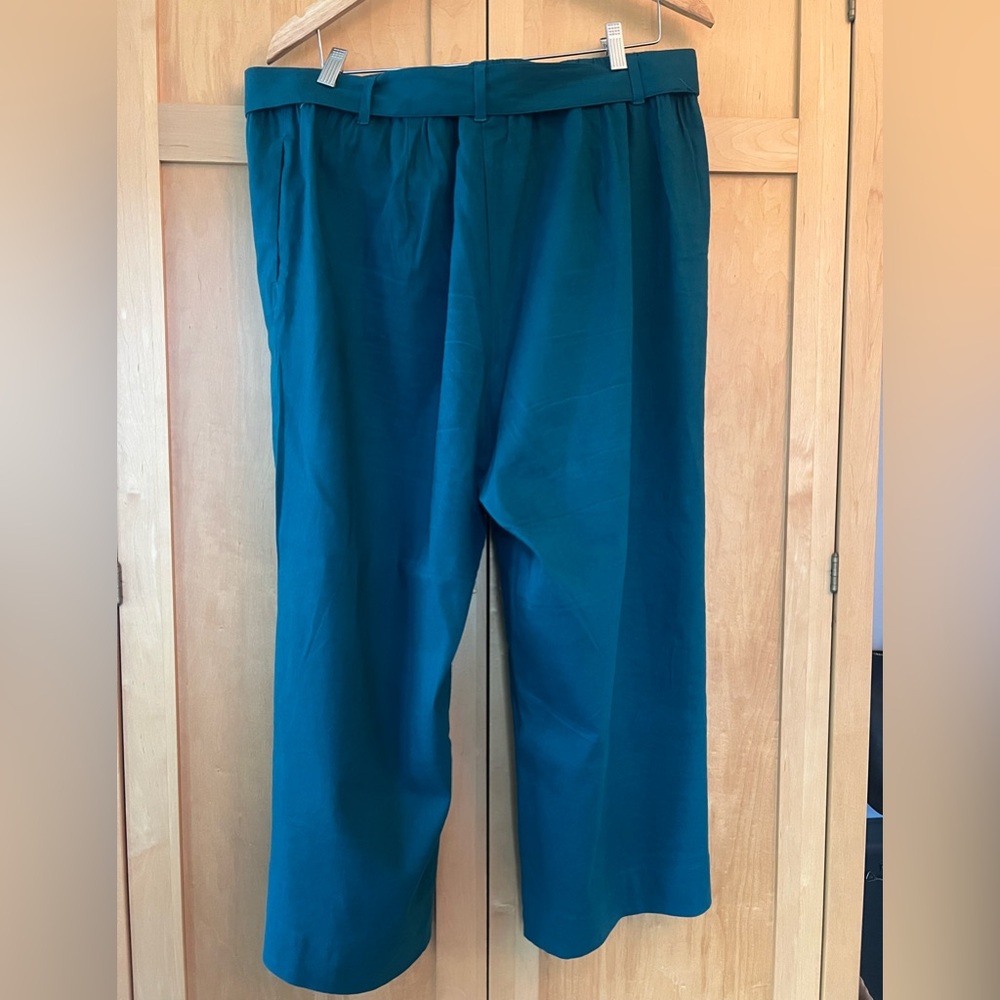 J. Jill Jenna Belted Full Leg Crop Linen Stretch Pants in Pacific Teal - Picture 7 of 10